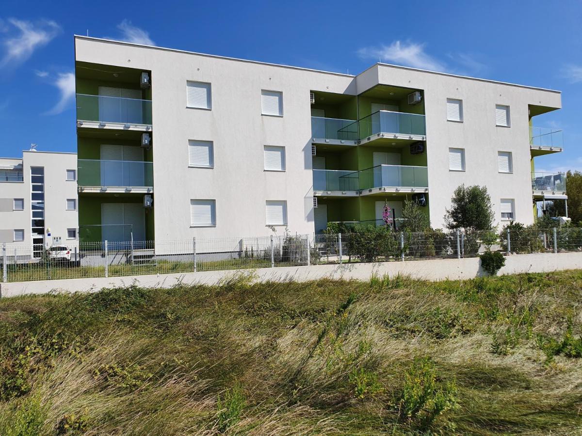 נין Apartmani Matko מראה חיצוני תמונה