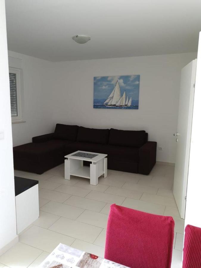 נין Apartmani Matko מראה חיצוני תמונה
